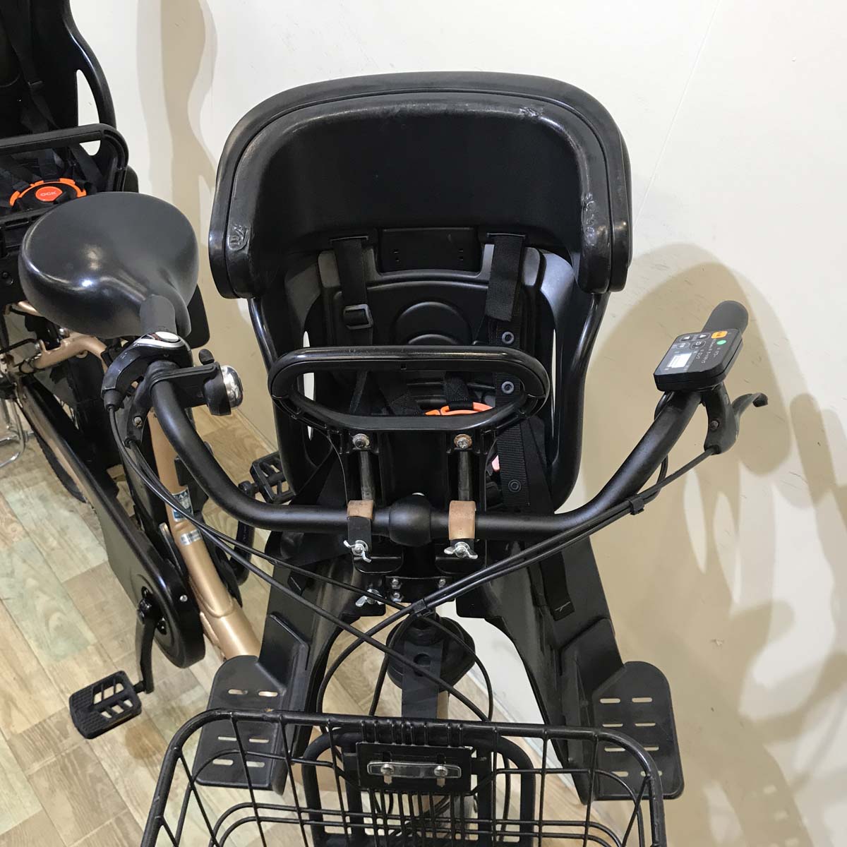 パナソニック ギュット アニーズ ゴールド 20インチ KV061【中古車】