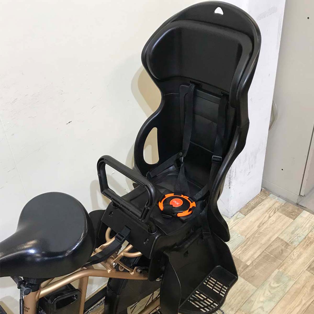 パナソニック ギュット アニーズ ゴールド 20インチ KV061【中古車】