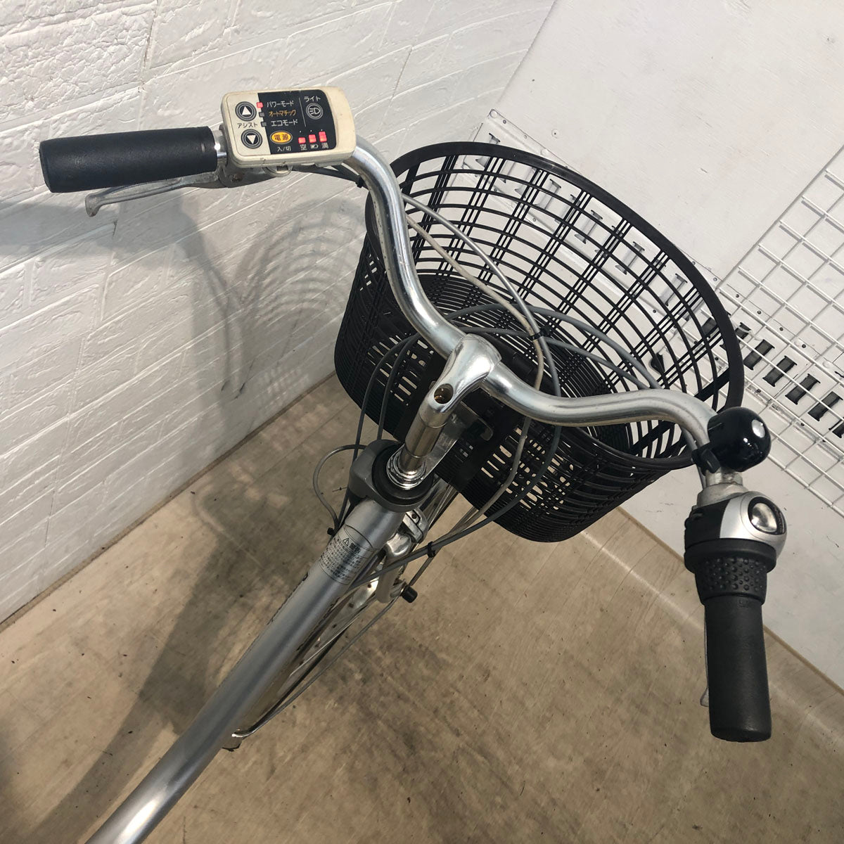 パナソニック ビビ DX シルバー 24インチ YU009 【中古車】