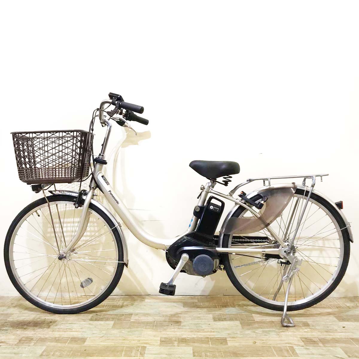 パナソニック ビビ L シルバー 24インチ KV074【中古車】