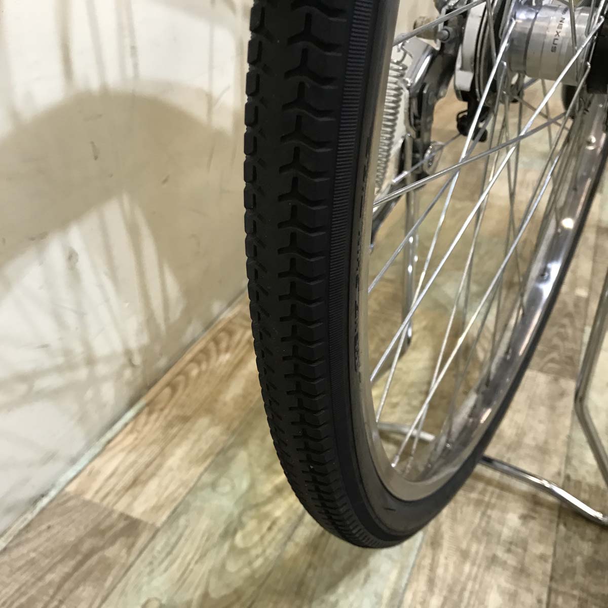 ブリヂストン アシスタ プラス シルバー 26インチ KV077【中古車】