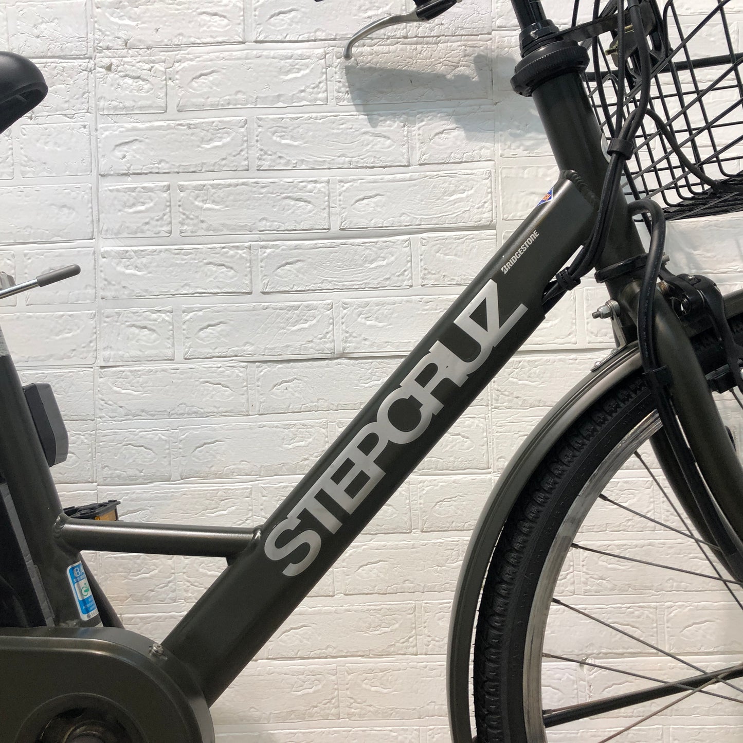 ブリヂストン ステップクルーズ e カーキ 26インチ YP011 【中古車】