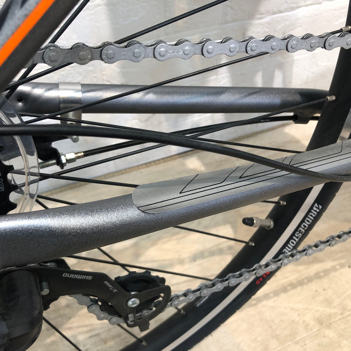 ブリヂストン TB1e グレー 27インチ SR387Y 【中古車】