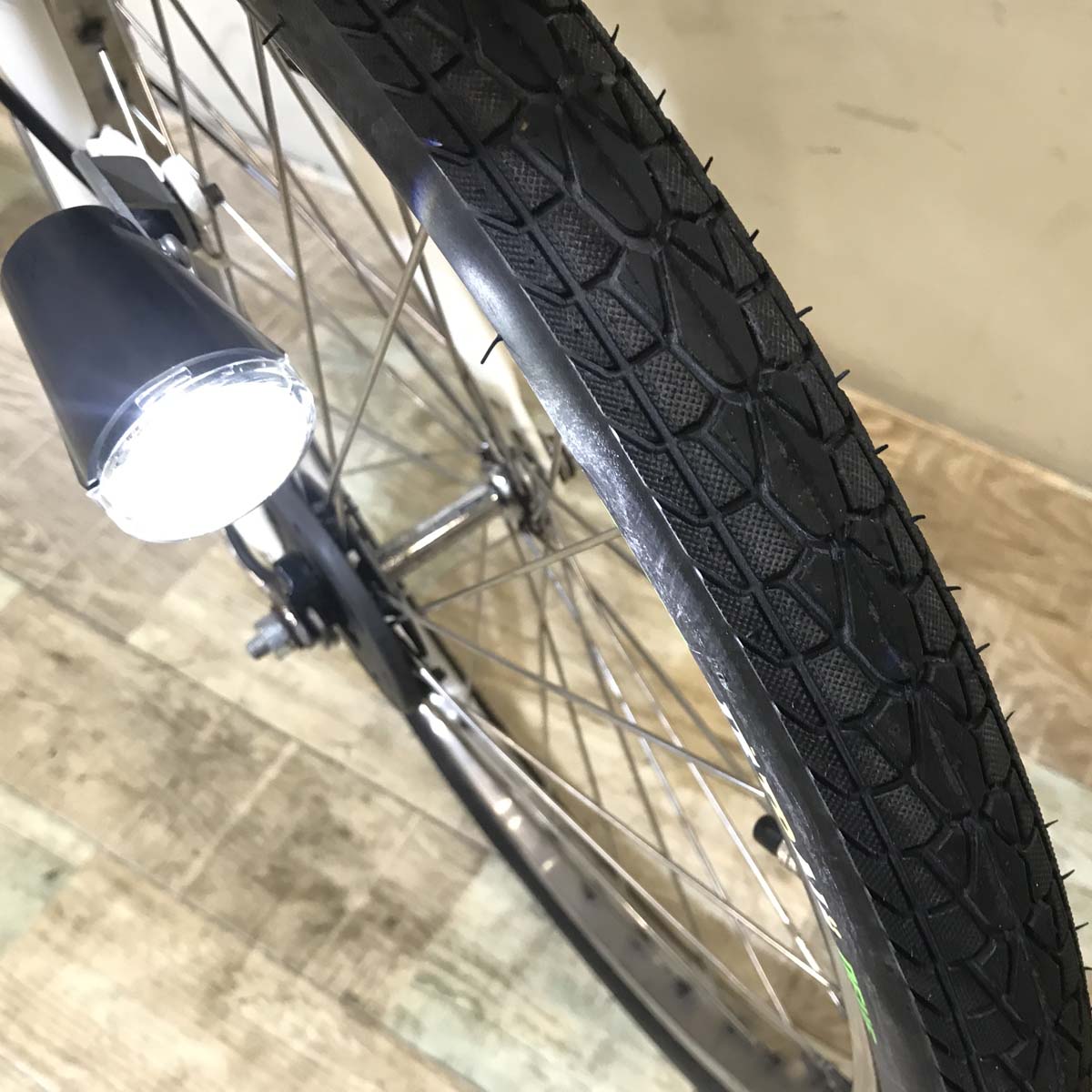 パナソニック ギュット ミニ ホワイト 20インチ KZ165【中古車】