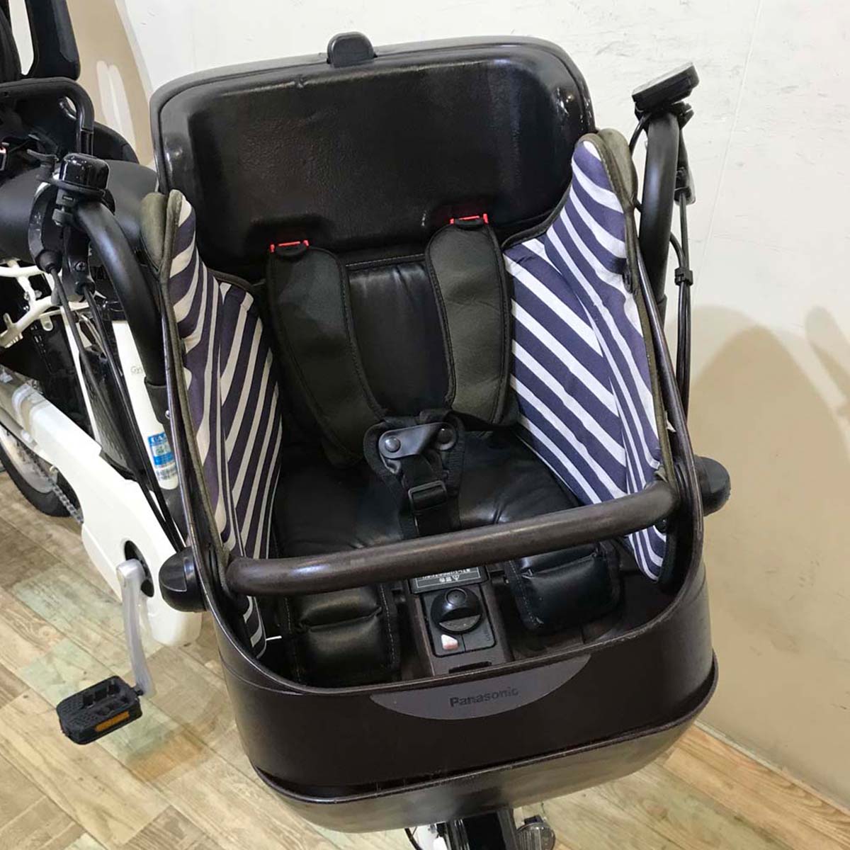 パナソニック ギュット ミニ DX ホワイト 20インチ KV087【中古車】