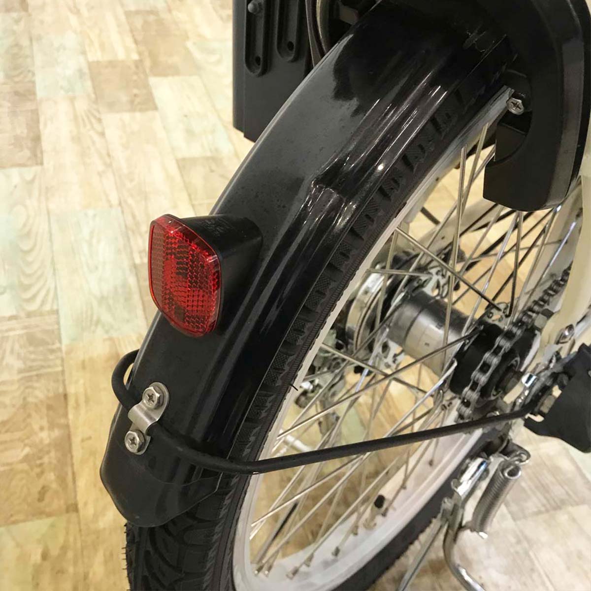 パナソニック ギュット ミニ DX ホワイト 20インチ KV087【中古車】