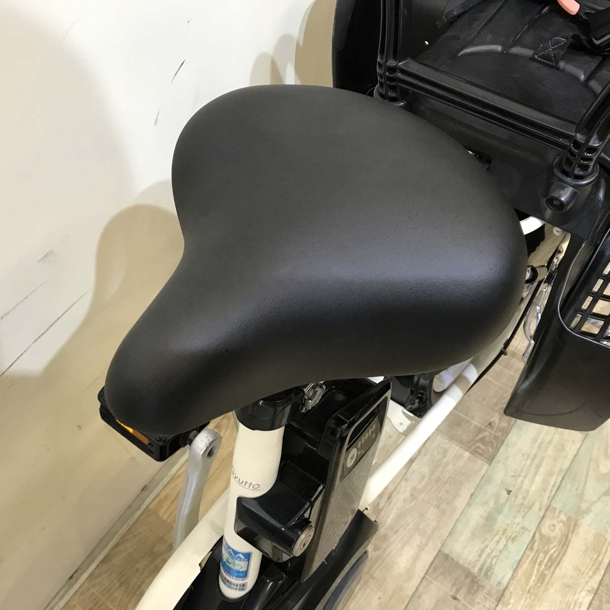 パナソニック ギュット ミニ DX ホワイト 20インチ KV087【中古車】