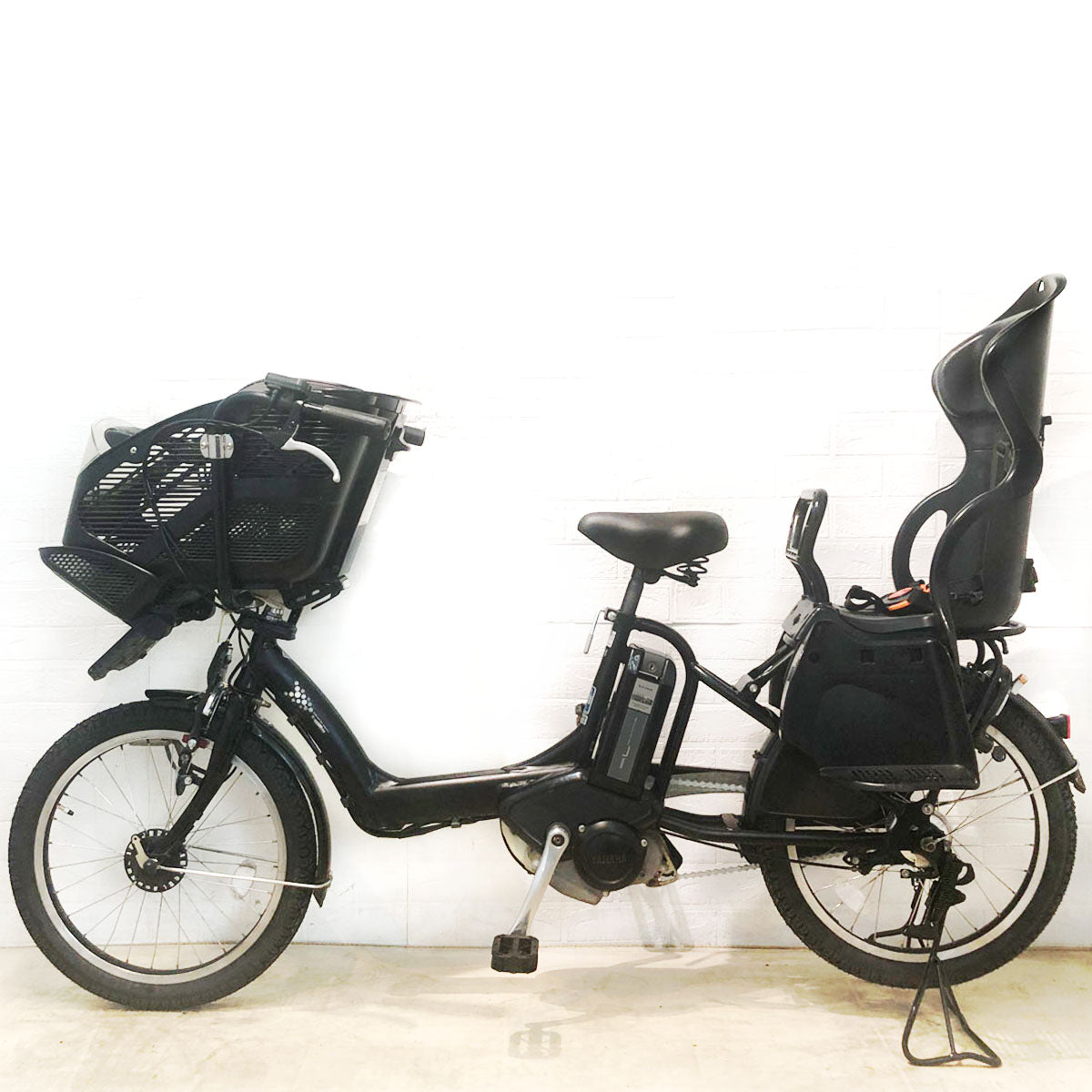 ブリヂストン アンジェリーノ プティット e ブラック 20インチ YA116 【中古車】