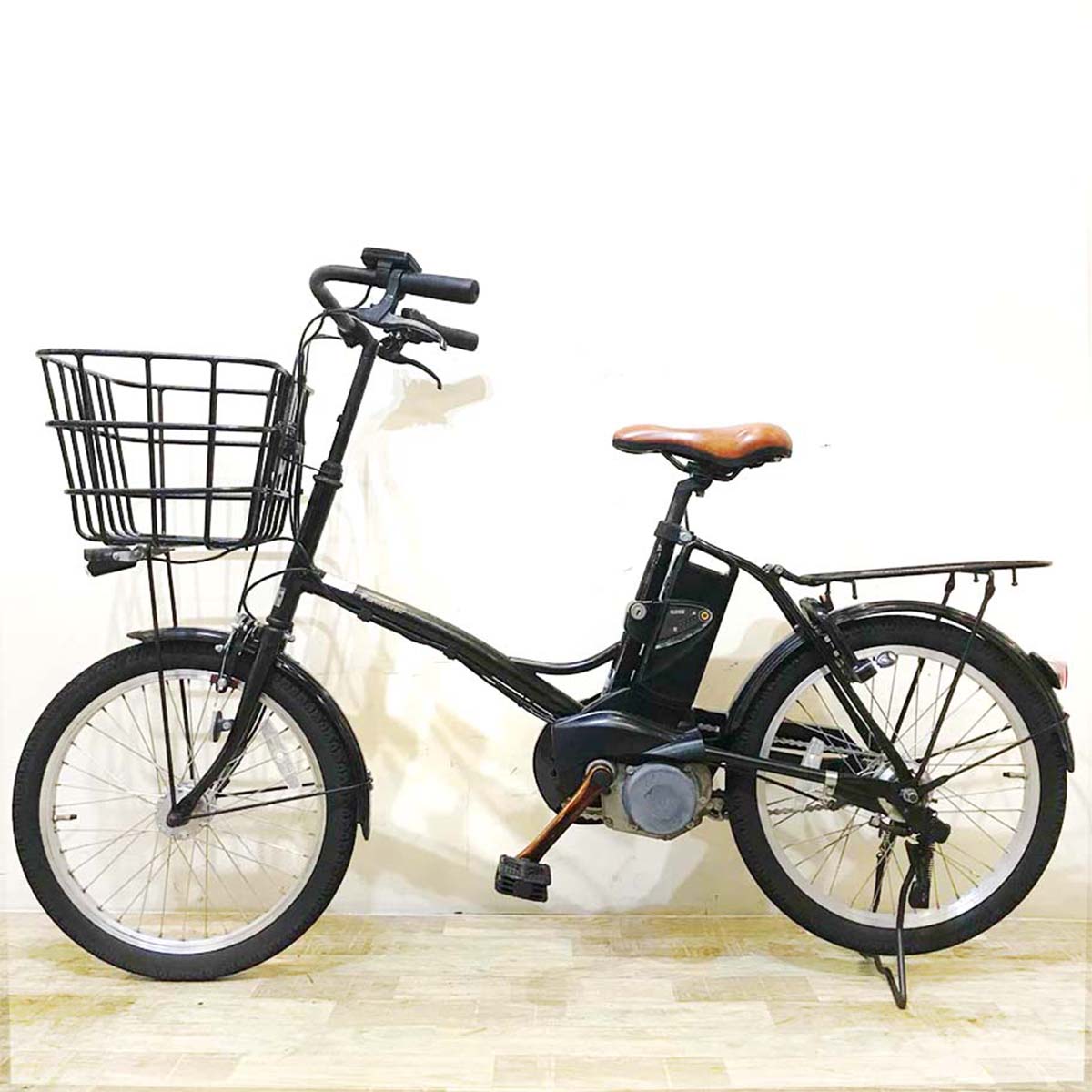 パナソニック グリッター ブラック 20インチ KA003 【中古車】