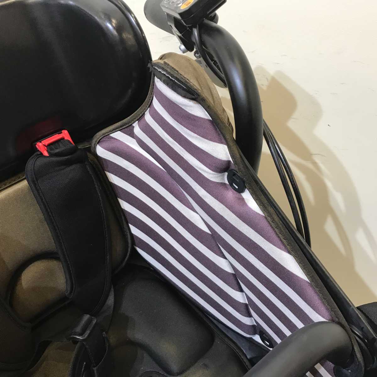 パナソニック ギュット ミニ DX ブラック 20インチ KR023【中古車】