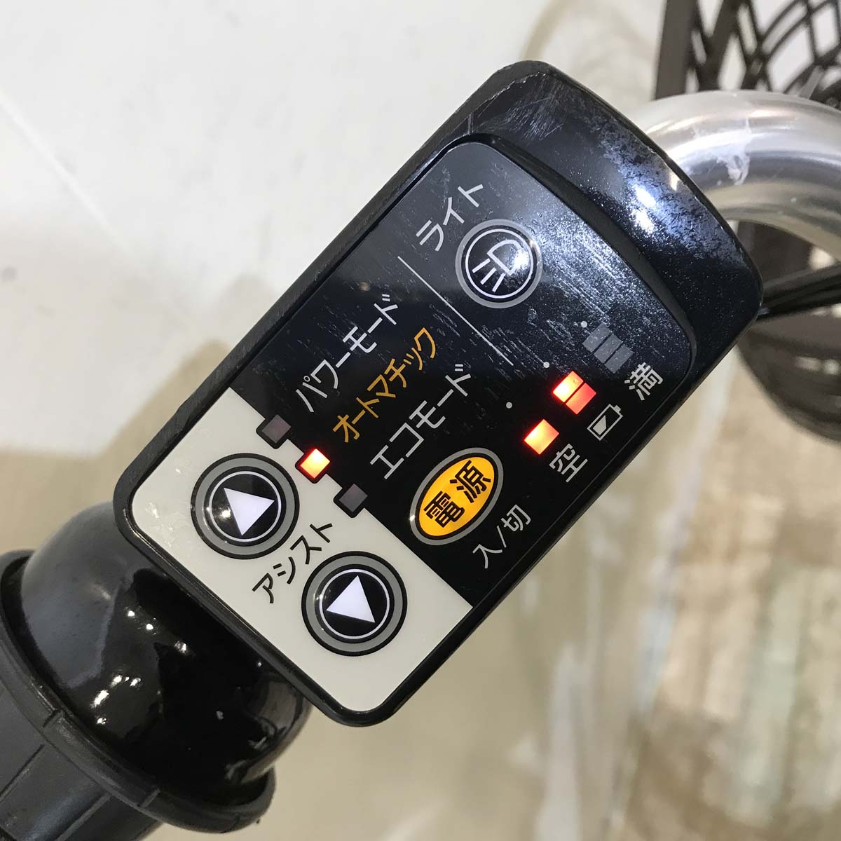 ブリヂストン アシスタ ベーシック シルバー 26インチ KV103 【中古車】