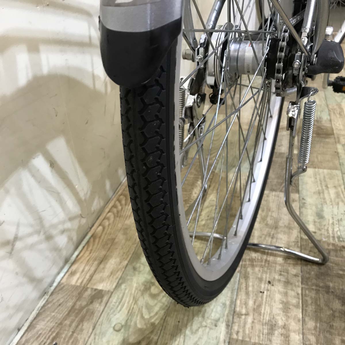 ブリヂストン アシスタ ベーシック シルバー 26インチ KV103 【中古車】