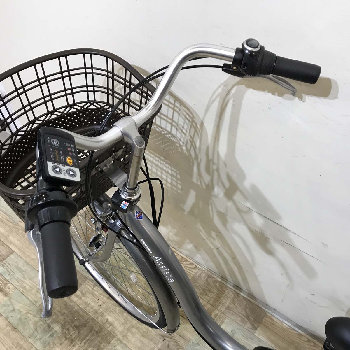 ブリヂストン アシスタ ベーシック シルバー 26インチ KV103 【中古車】