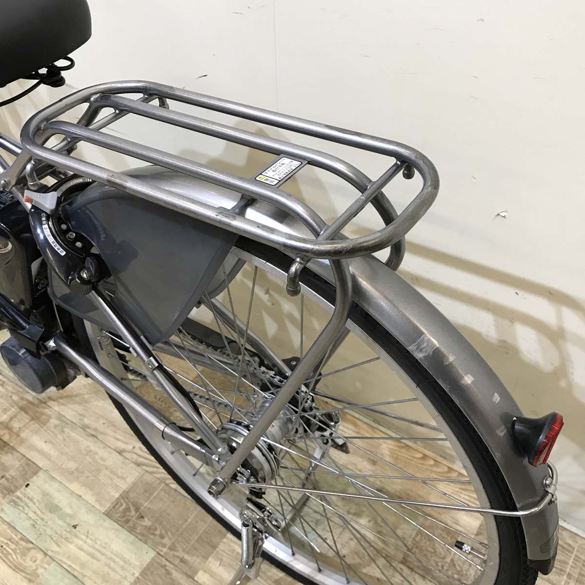 ブリヂストン アシスタ ベーシック シルバー 26インチ KV103 【中古車】