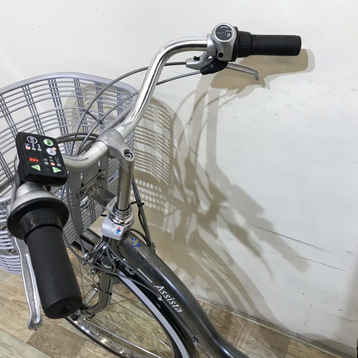 ブリヂストン アシスタ DX シルバー 26インチ KV112 【中古車】