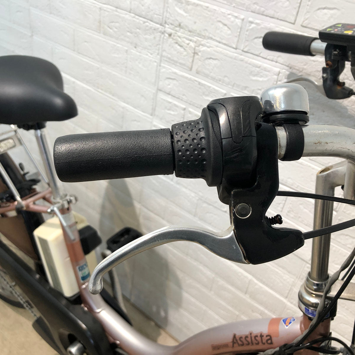 ブリヂストン アシスタ DX ピンク 26インチ YU059 【中古車】