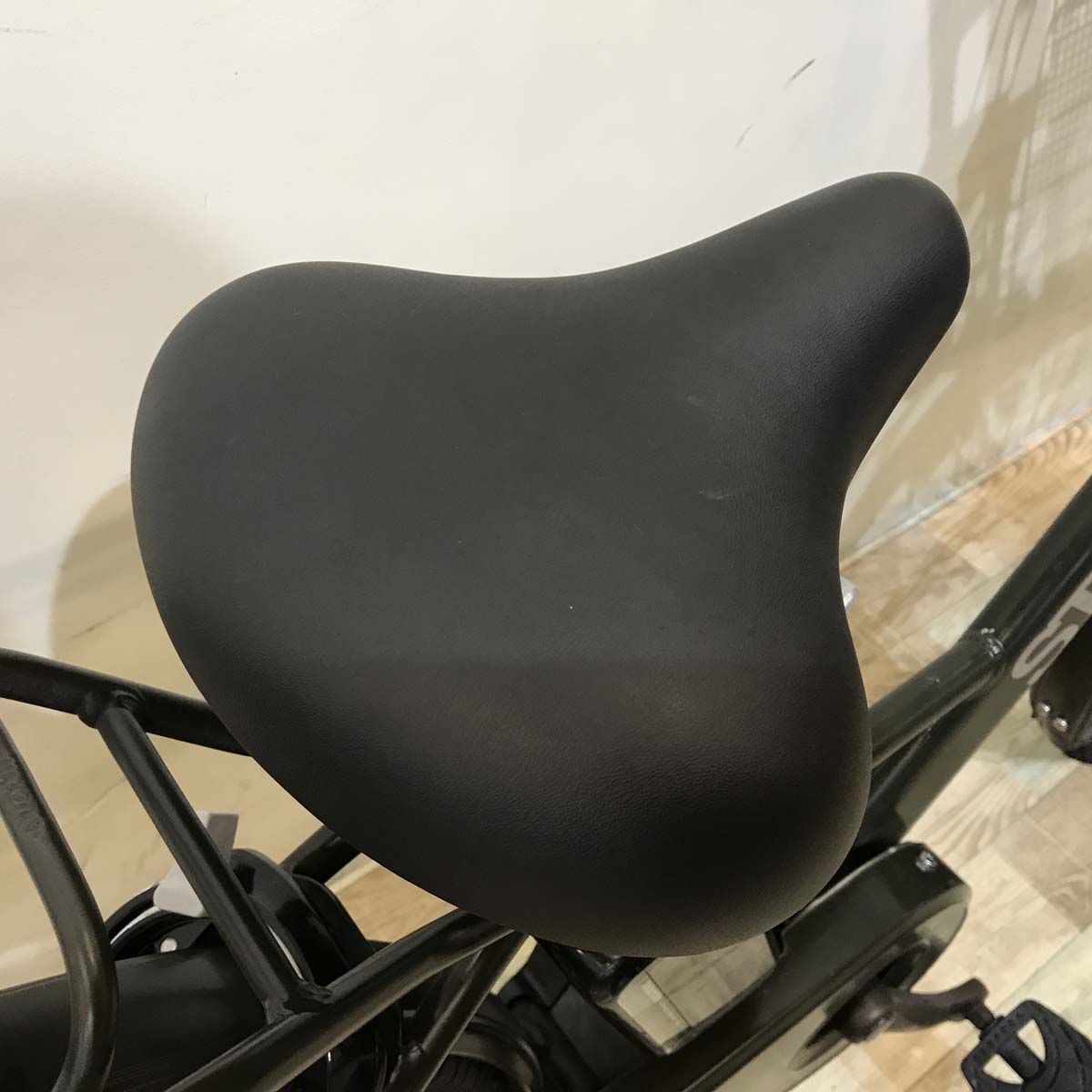ブリヂストン ステップクルーズ カーキ 26インチ KV131 【中古車】