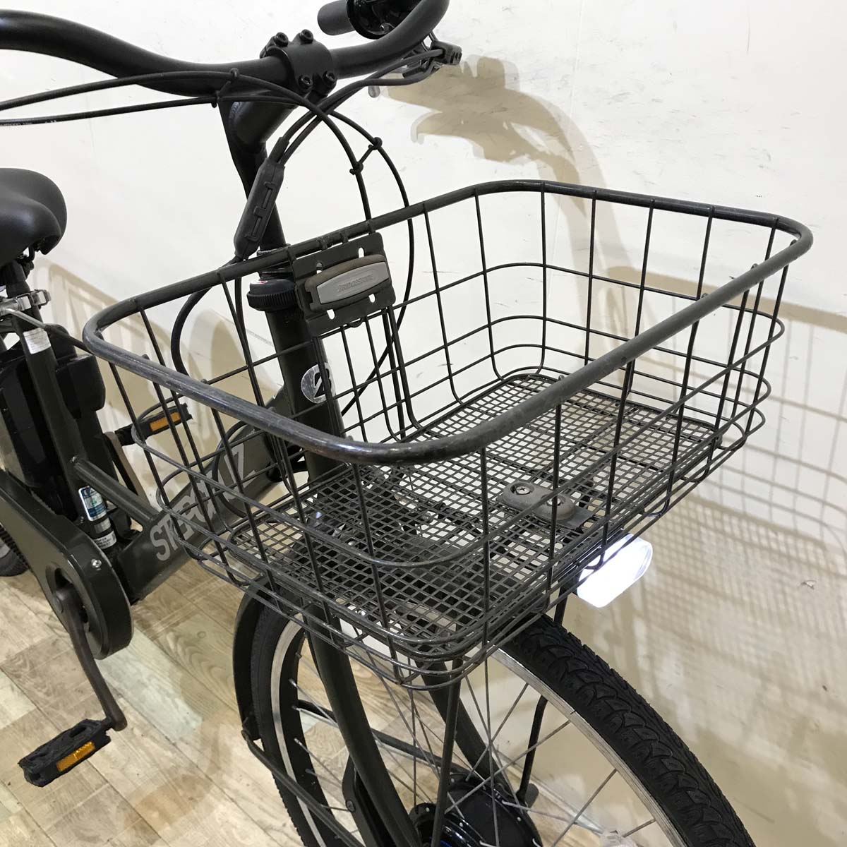 ブリヂストン ステップクルーズ カーキ 26インチ KV131 【中古車】