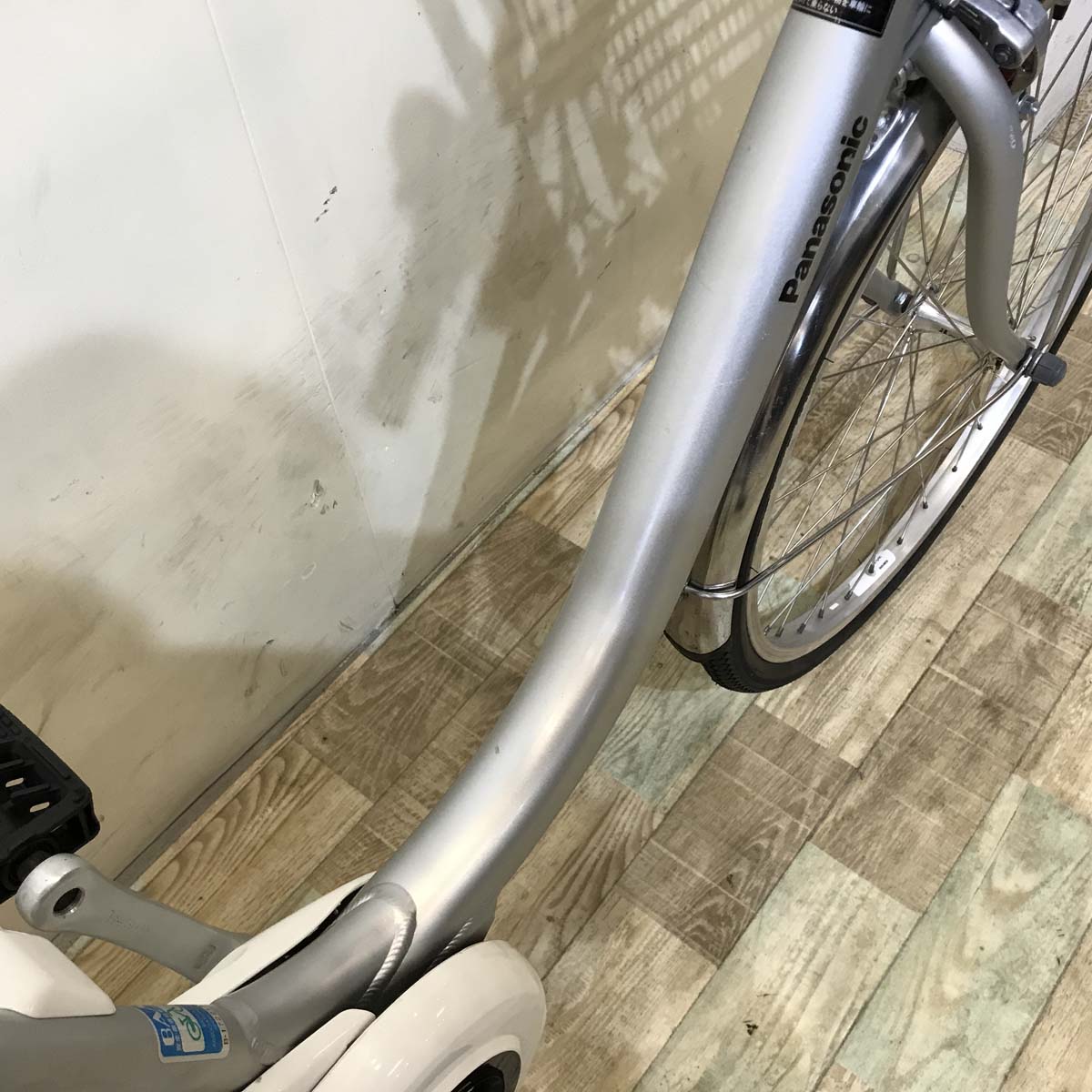 パナソニック ビビ ライト U シルバー 24インチ KV136 【中古車】