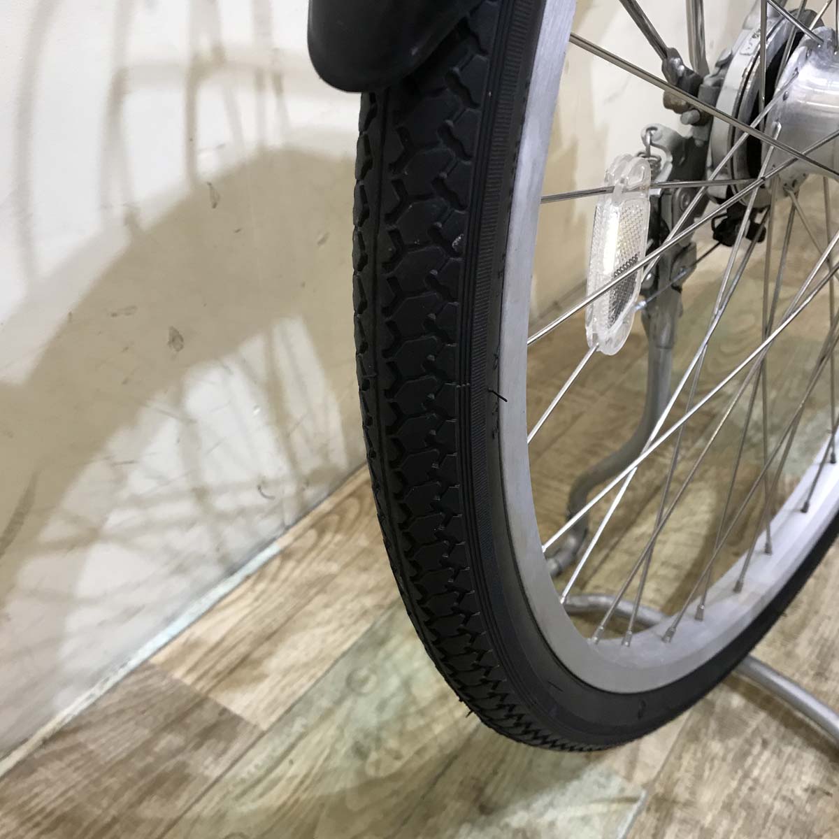 パナソニック ビビ ライト U シルバー 24インチ KV136 【中古車】