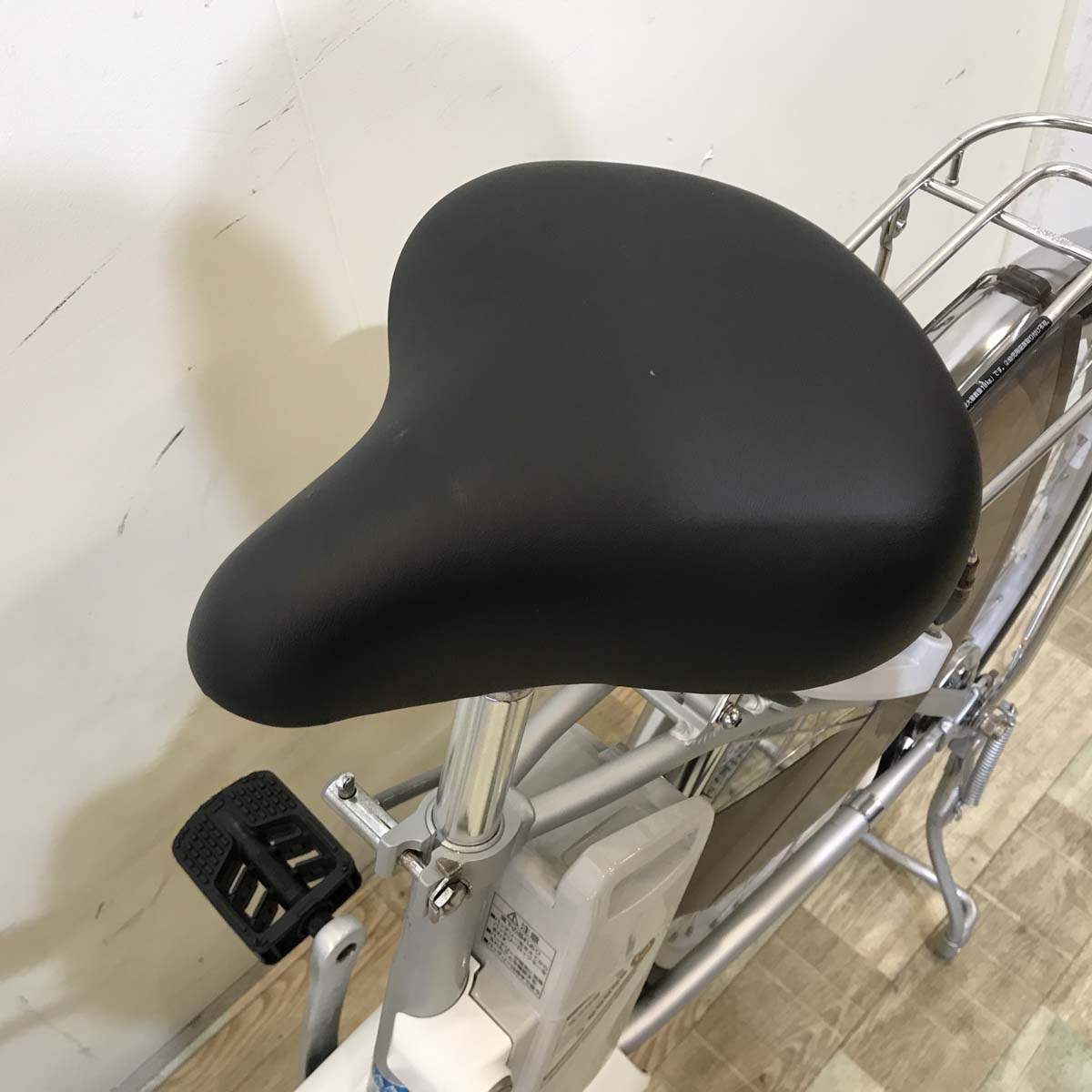 パナソニック ビビ ライト U シルバー 24インチ KV136 【中古車】