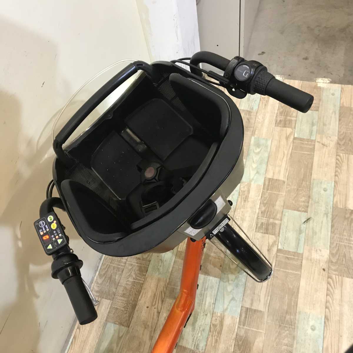 ブリヂストン アンジェリーノ プティット e オレンジ 20インチ KR064【中古車】