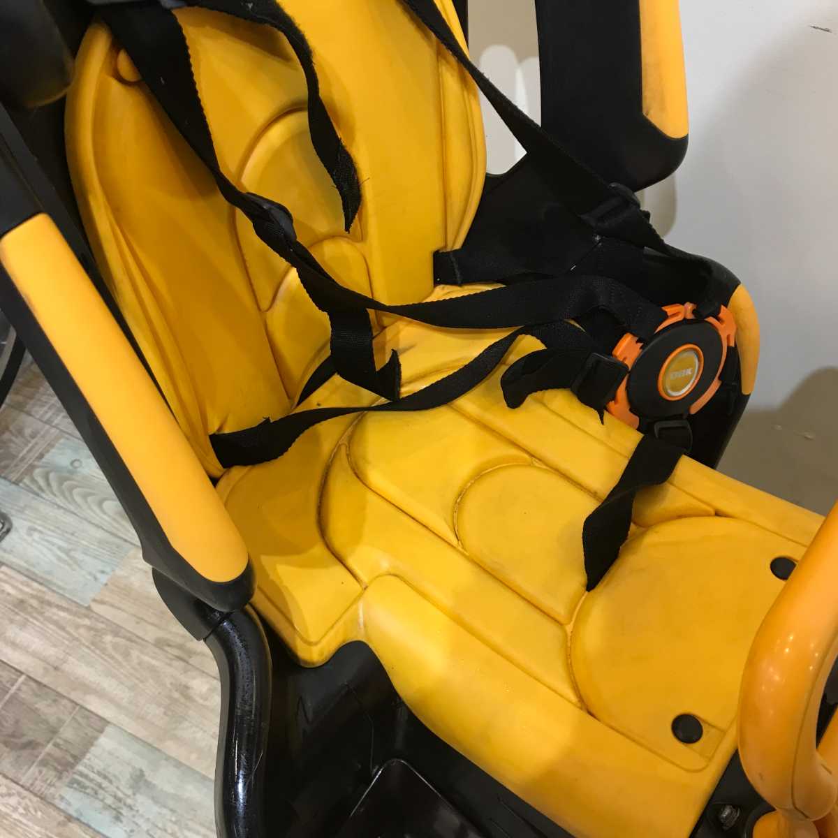 ブリヂストン アンジェリーノ プティット e オレンジ 20インチ KR064【中古車】