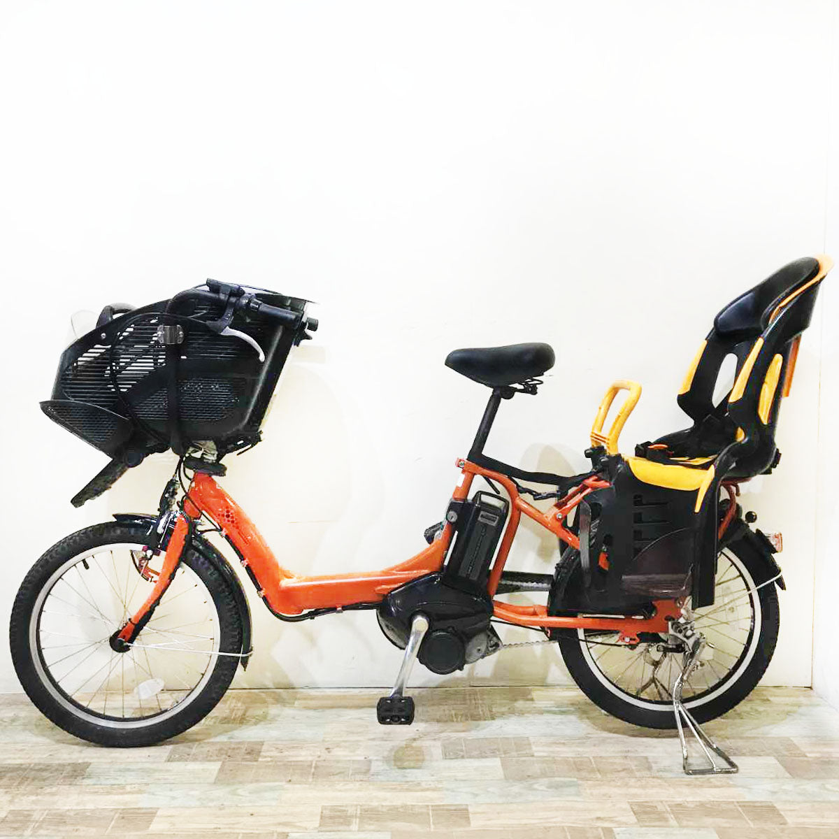 ブリヂストン アンジェリーノ プティット e オレンジ 20インチ KR064【中古車】