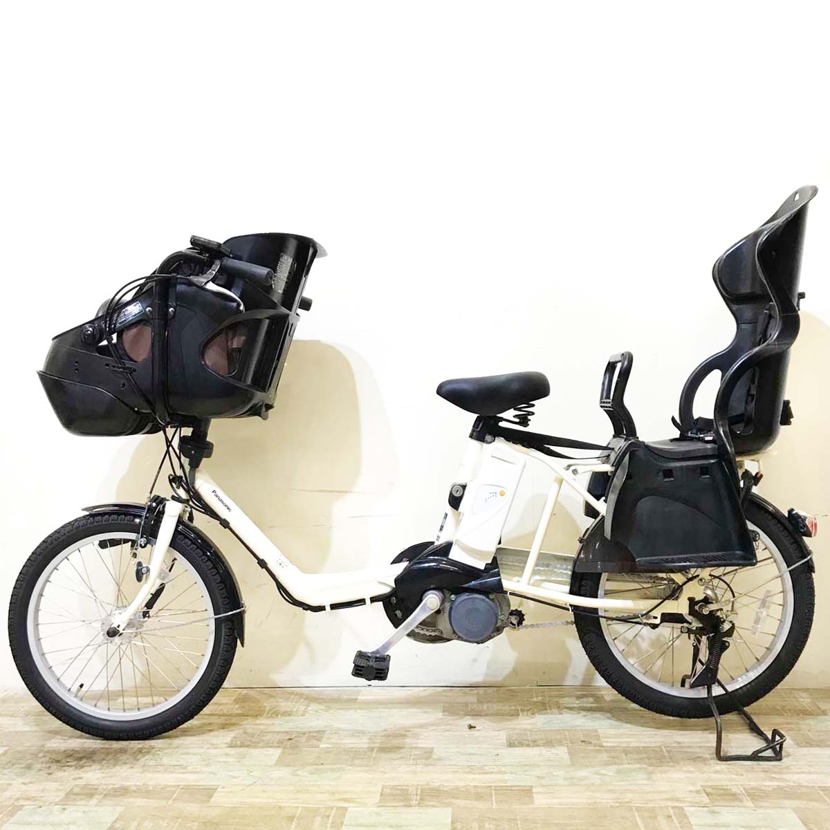 パナソニック ギュット ミニ ホワイト 20インチ KW007【中古車】