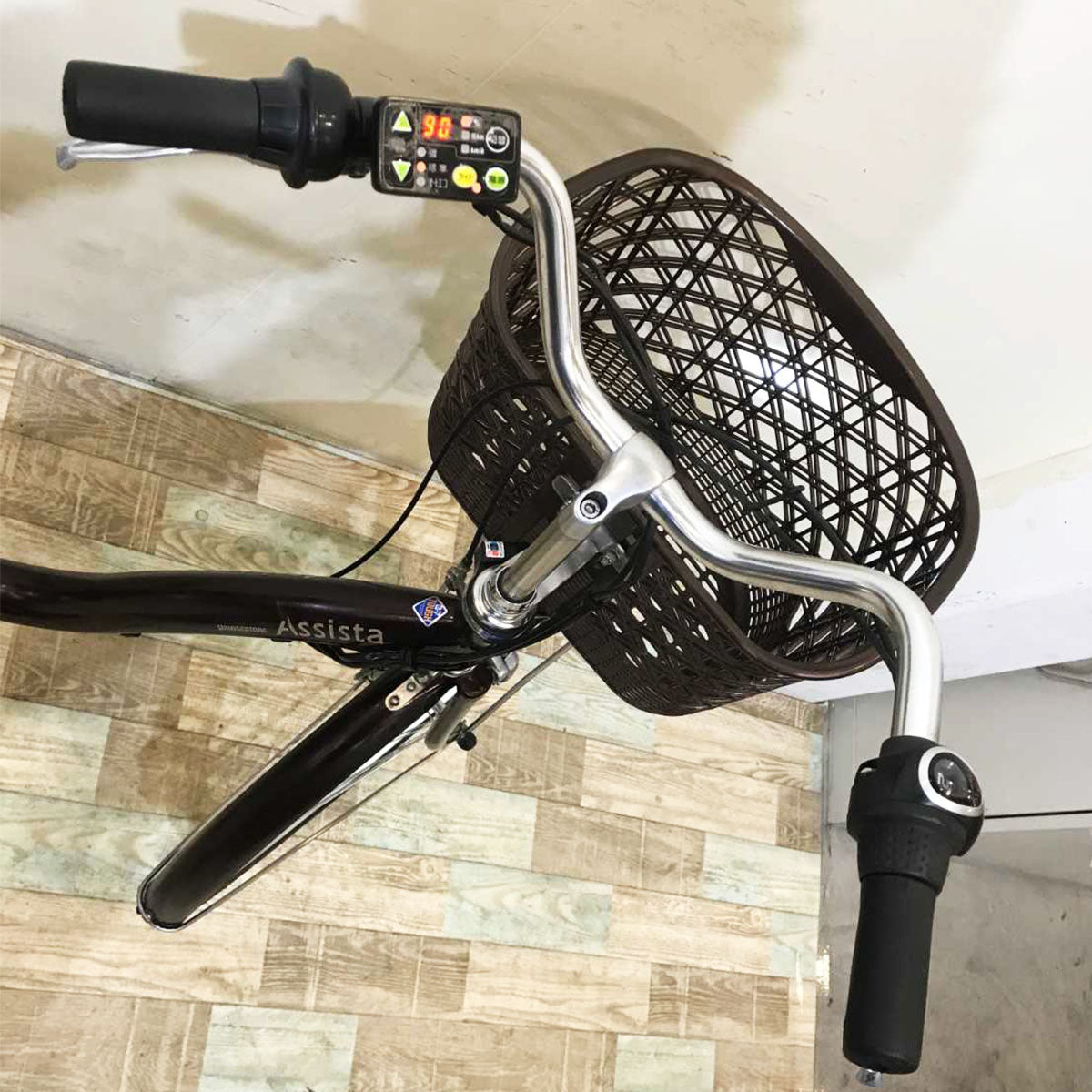 ブリヂストン アシスタ ファイン ブラウン 26インチ KR080 【中古車】