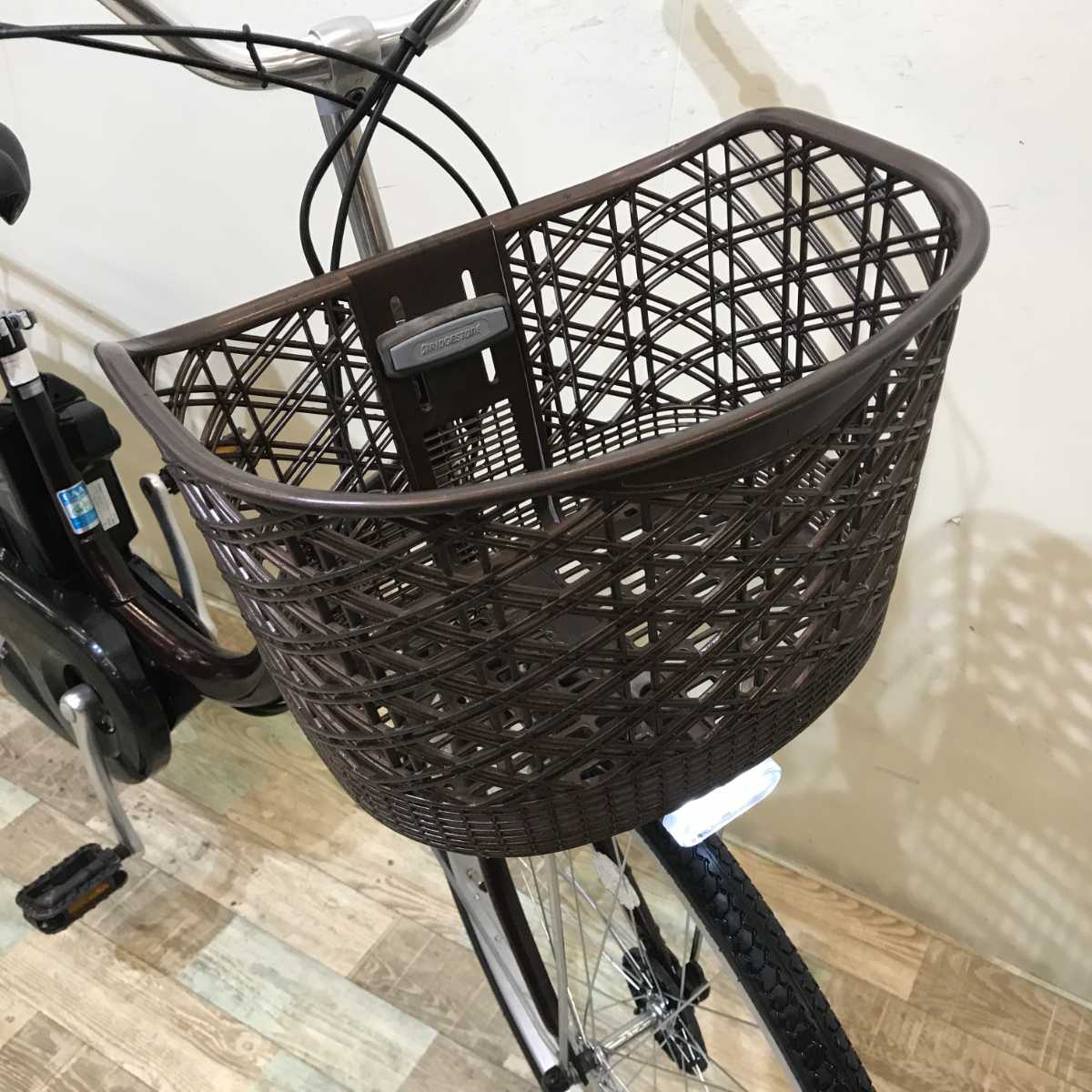 ブリヂストン アシスタ ファイン ブラウン 26インチ KR080 【中古車】