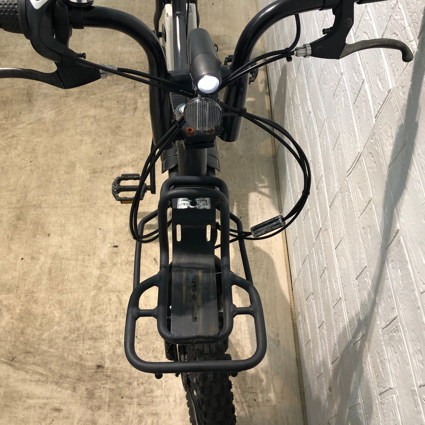 パナソニック EZ グレー 20インチ YP086 【中古車】