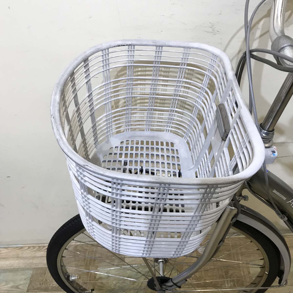ブリヂストン アシスタ DX シルバー 26インチ KW025 【中古車】