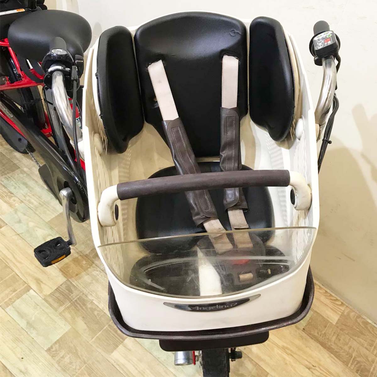 ブリヂストン アンジェリーノ プティット e レッド 20インチ KW032【中古車】