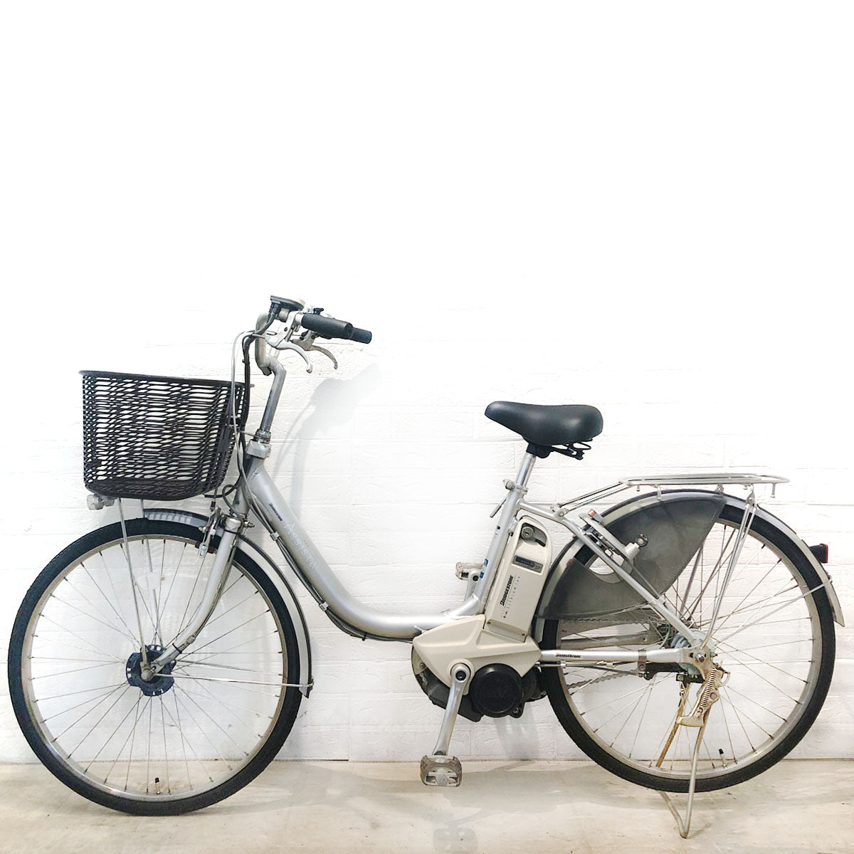 ブリヂストン アシスタ シルバー 24インチ YU100 【中古車】