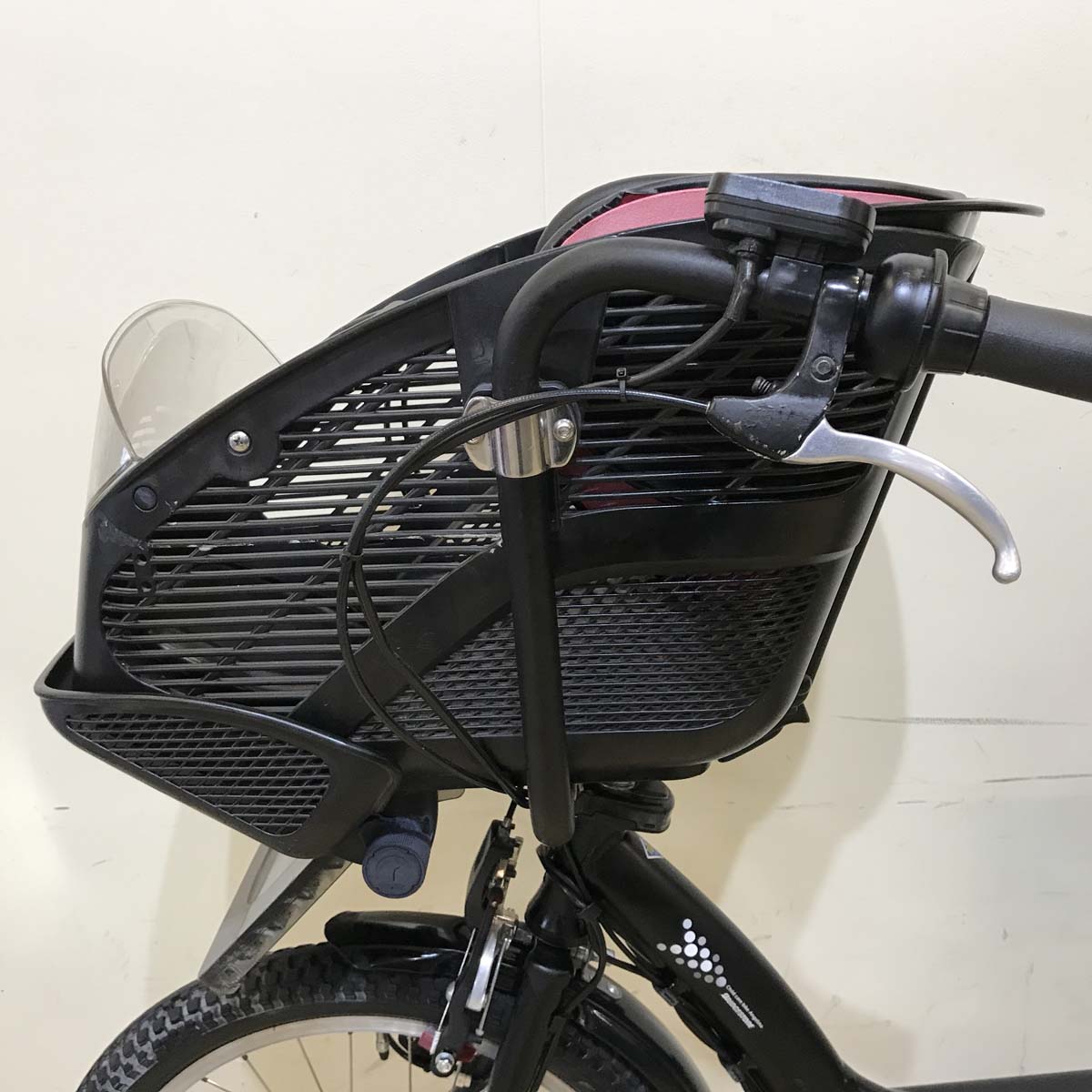 ブリヂストン アンジェリーノ プティット e ブラック 20インチ KW033【中古車】