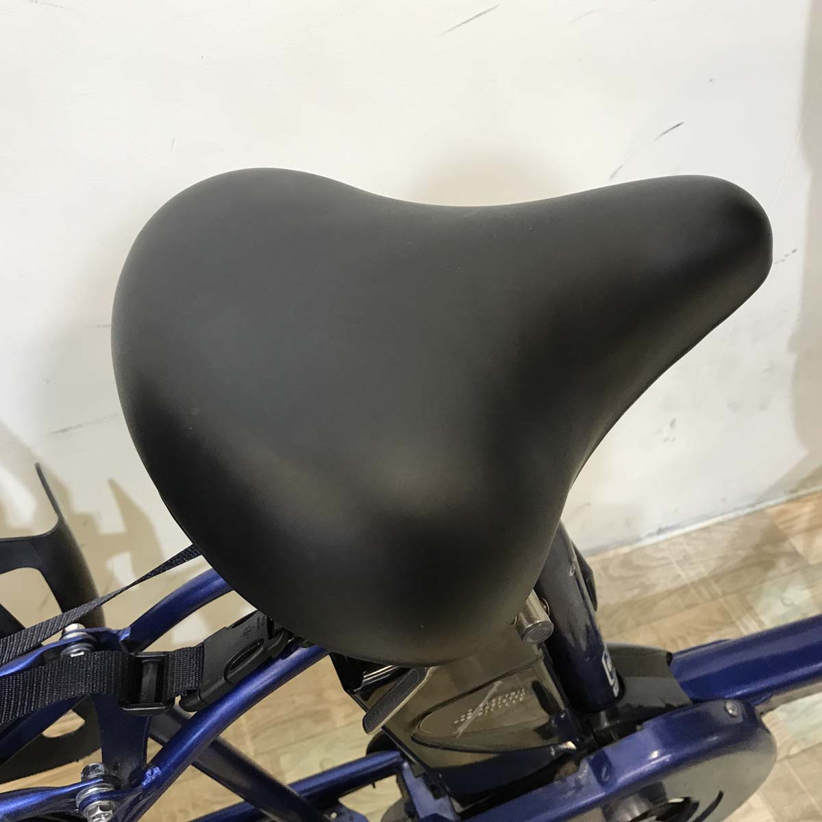 パナソニック ギュット ミニ DX ネイビー 20インチ KW035【中古車】