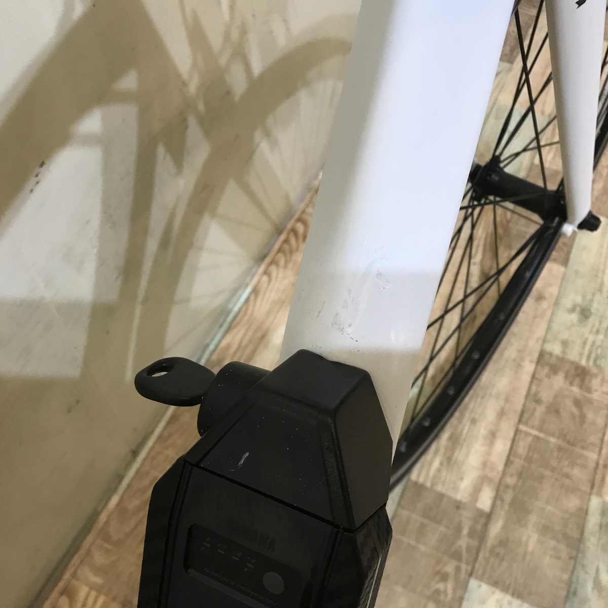 ヤマハ YPJ C ホワイト 700×28C KR105 【中古車】