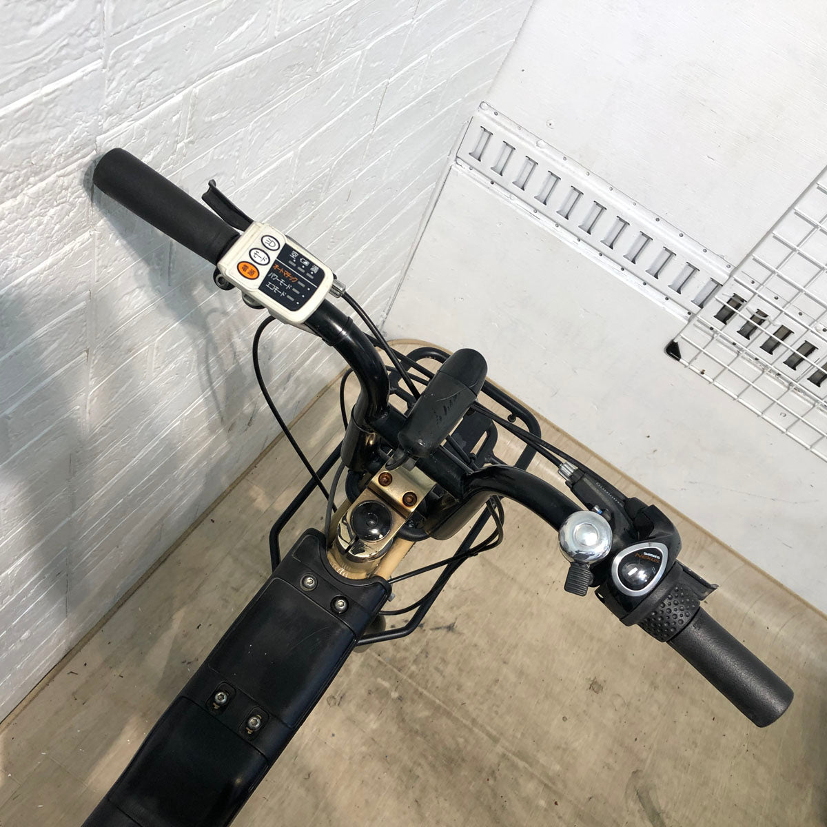 パナソニック EZ ベージュ 20インチ YU102 【中古車】