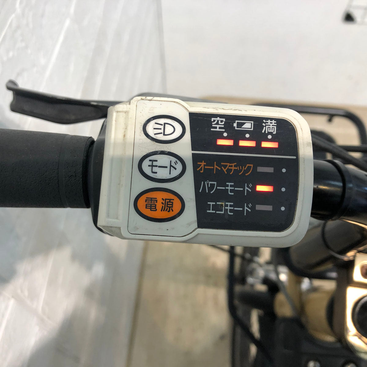 パナソニック EZ ベージュ 20インチ YU102 【中古車】