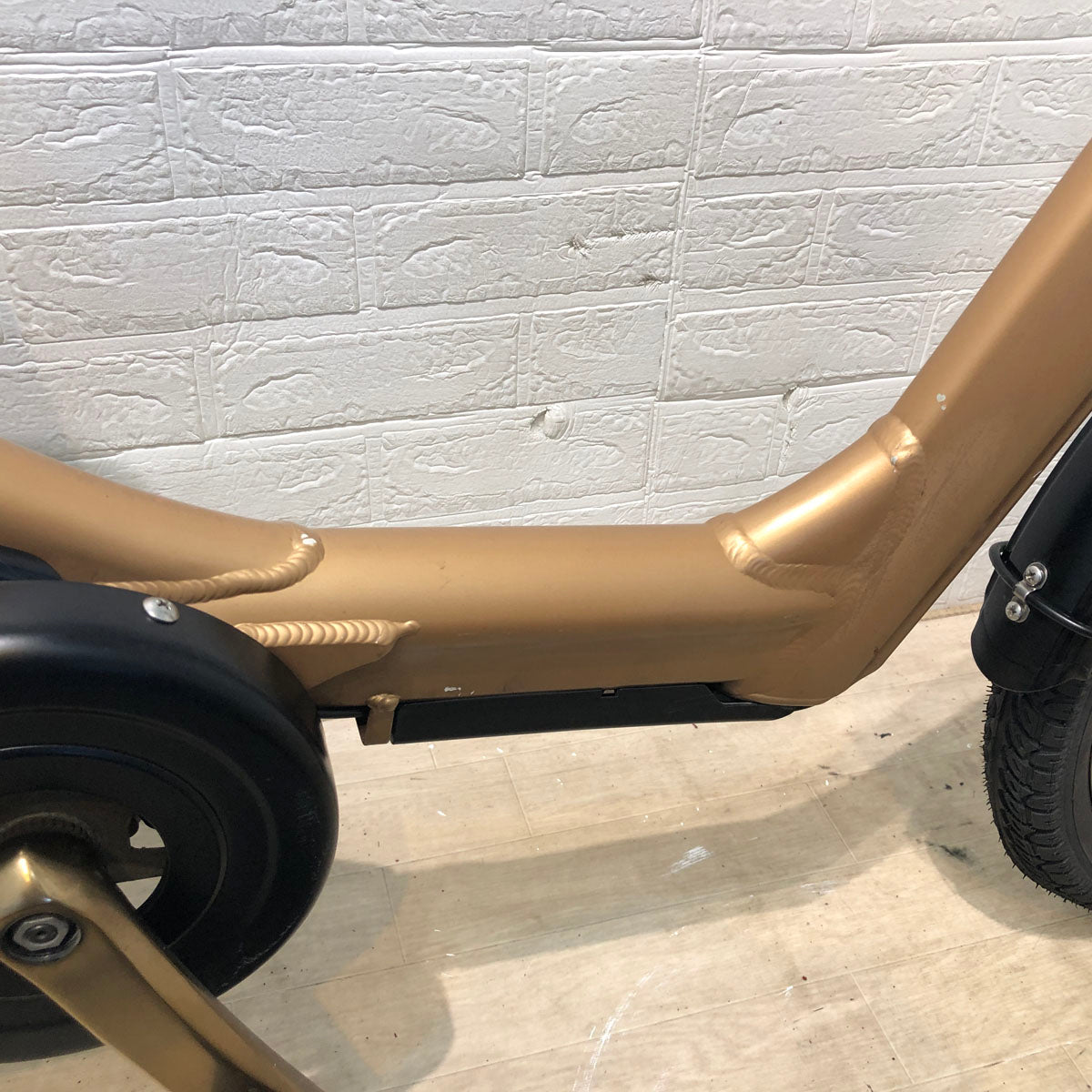 パナソニック ギュット アニーズ ゴールド 20インチ YU104【中古車】