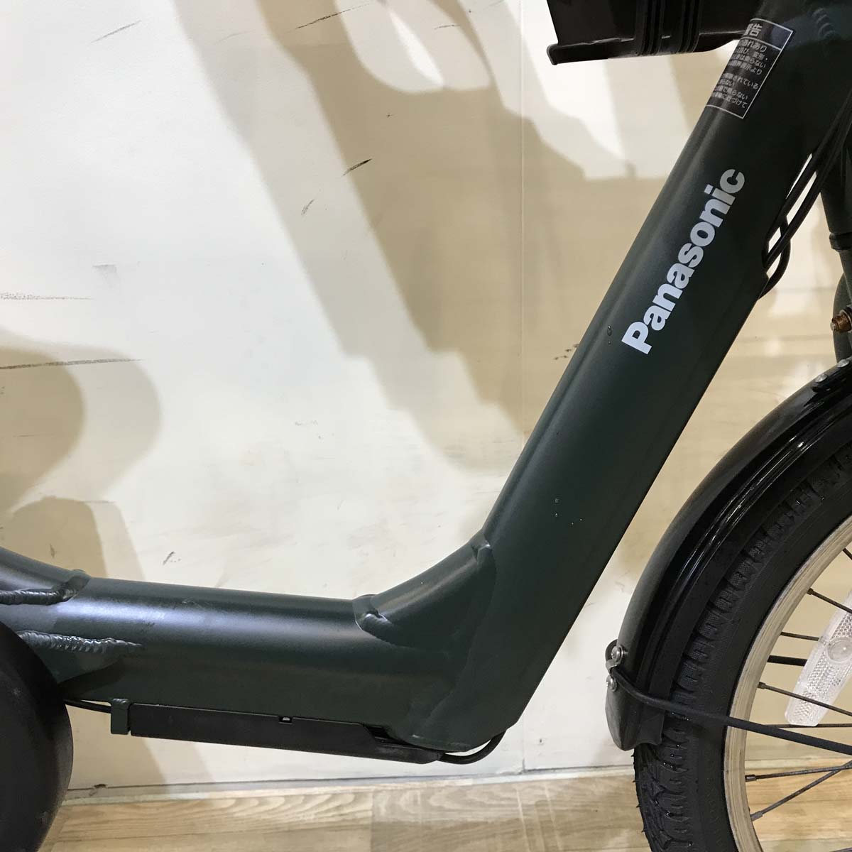 パナソニック ギュット アニーズ グリーン 20インチ KW050【中古車】