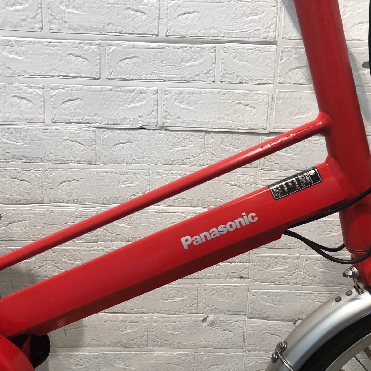 パナソニック Jコンセプト レッド 20インチ YU121 【中古車】