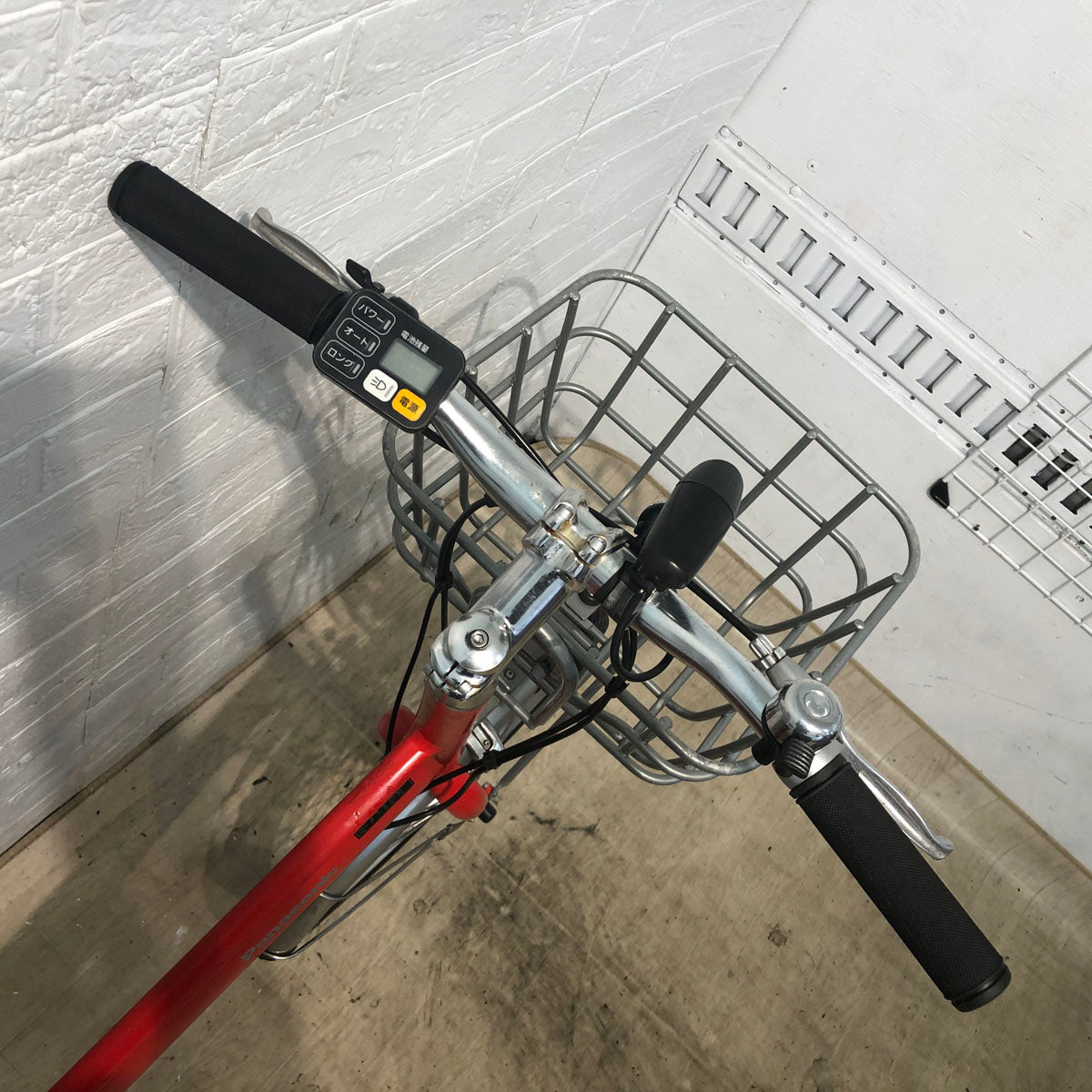 パナソニック Jコンセプト レッド 20インチ YU121 【中古車】