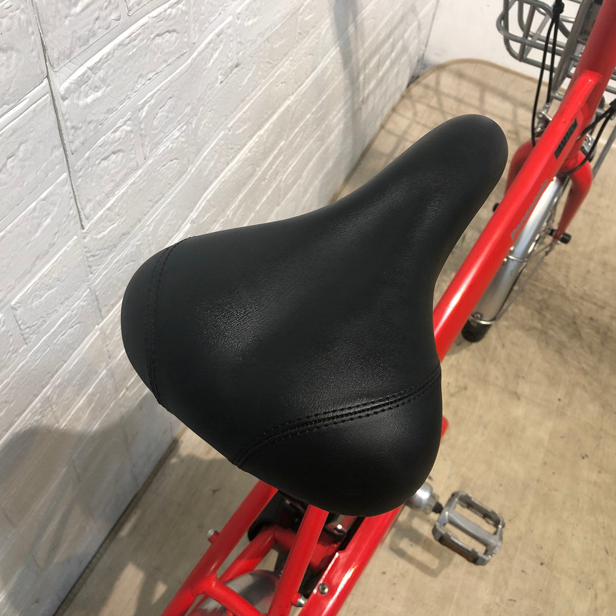 パナソニック Jコンセプト レッド 20インチ YU121 【中古車】