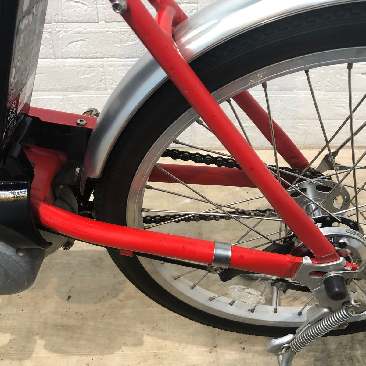 パナソニック Jコンセプト レッド 20インチ YU121 【中古車】