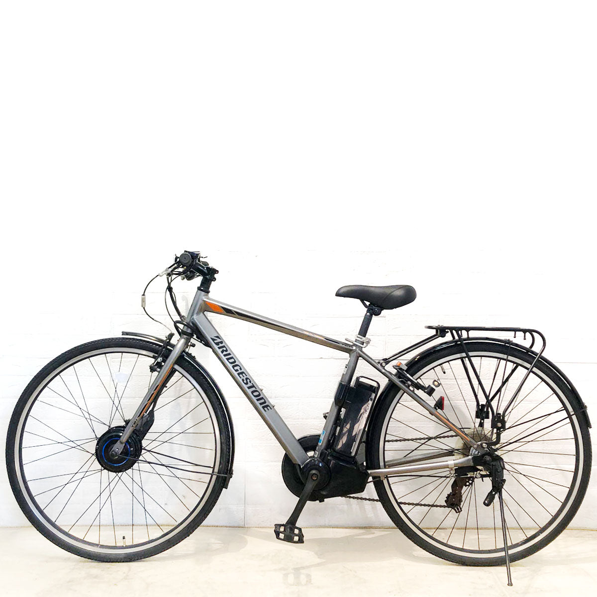 ブリヂストン TB1e グレー 27インチ SR411Y 【中古車】