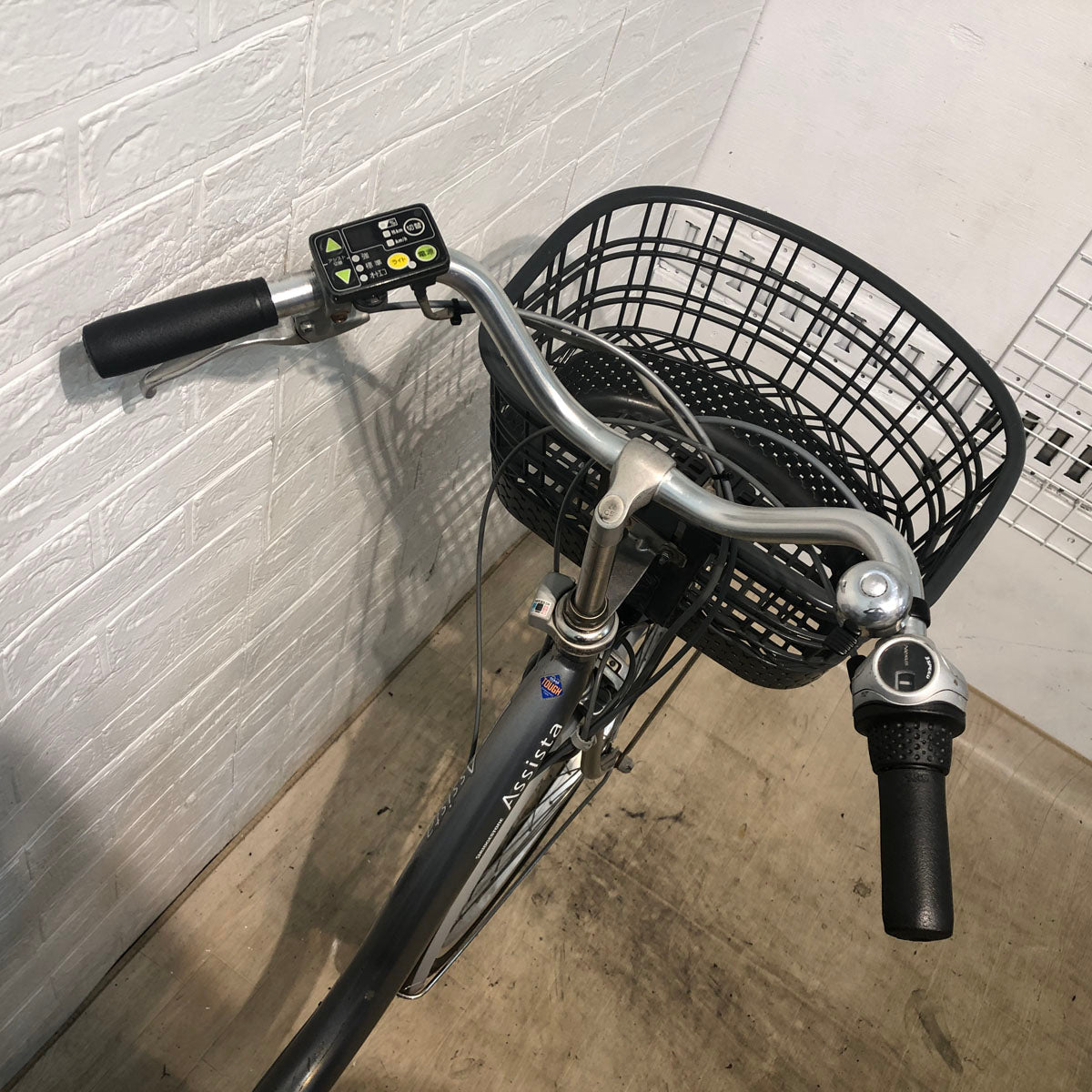 ブリヂストン アシスタ DX シルバー 26インチ YU125 【中古車】