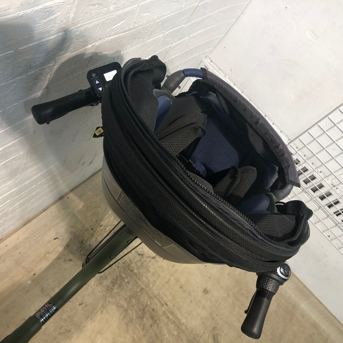パナソニック ギュット クルーム EX カーキ 20インチ YU128 【中古車】