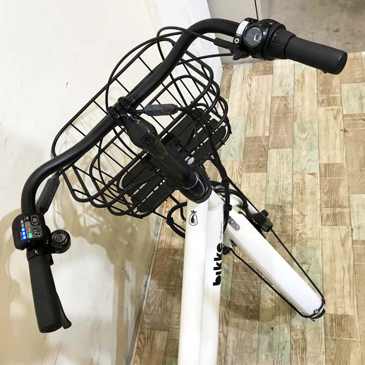ブリヂストン bikke GRI ビッケ グリ ホワイト 前24×後20インチ KW064 【中古車】